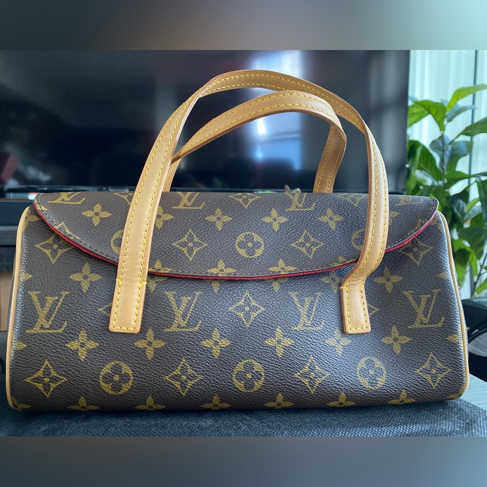 Louis Vuitton Monogram 
Sonatine